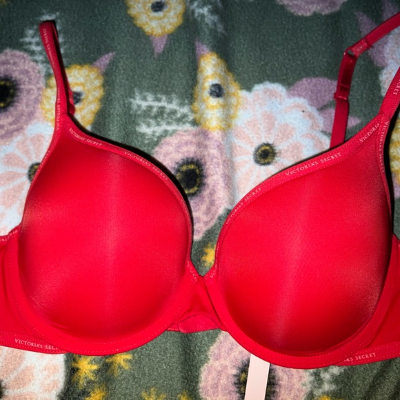 Victoria’s Secret Bras - Picture 1 of 10